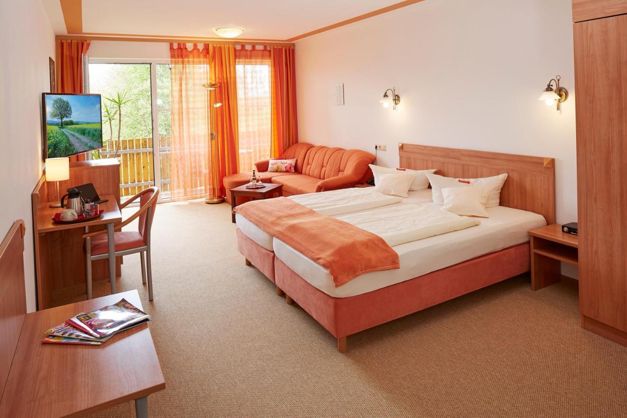 Land- Und Aktivhotel Altmuehlaue Bad Rodach Eksteriør billede