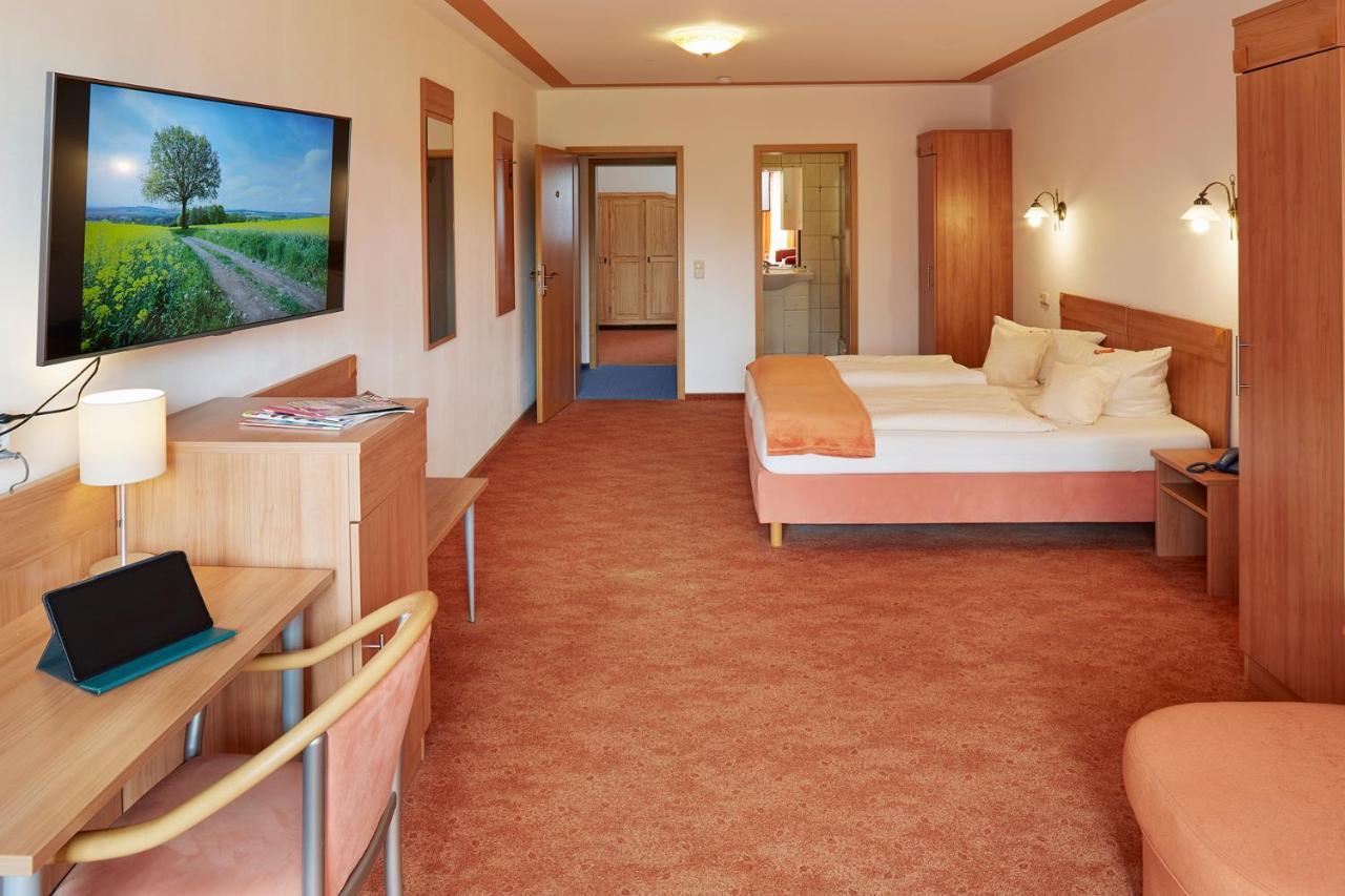 Land- Und Aktivhotel Altmuehlaue Bad Rodach Eksteriør billede
