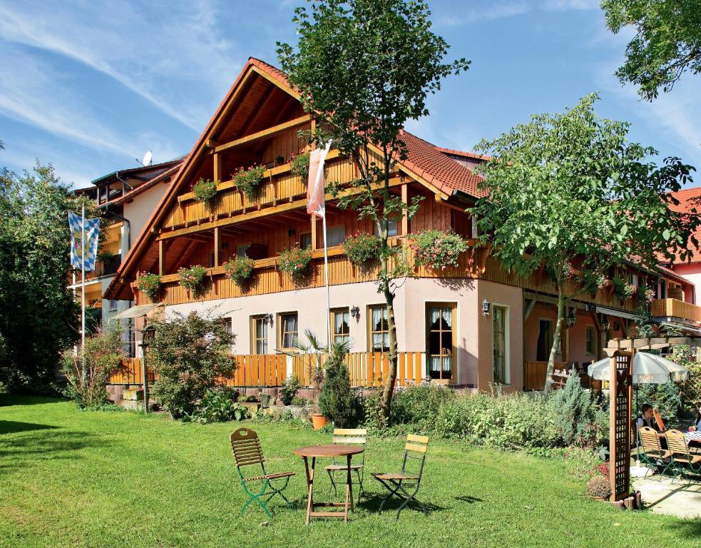 Land- Und Aktivhotel Altmuehlaue Bad Rodach Eksteriør billede